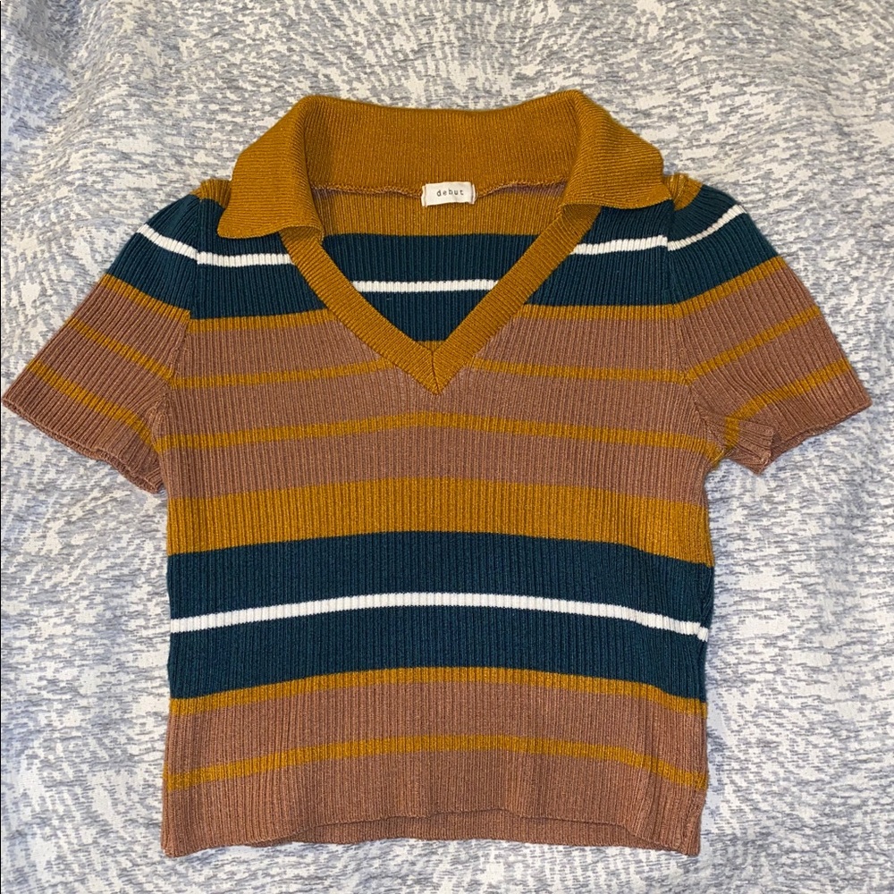 DEBUT stripped collared crop top